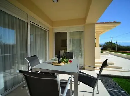 Lagoon Apartment Nin
