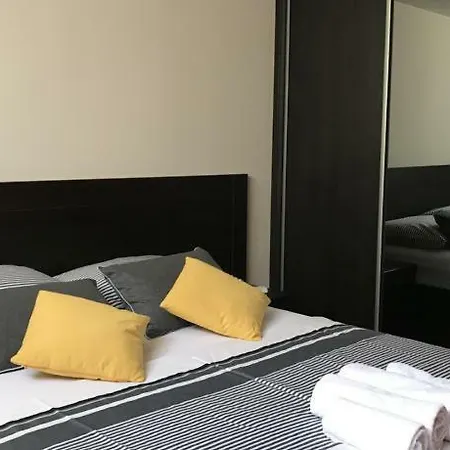 Lagoon Apartment